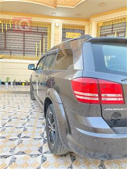 دودج جورني